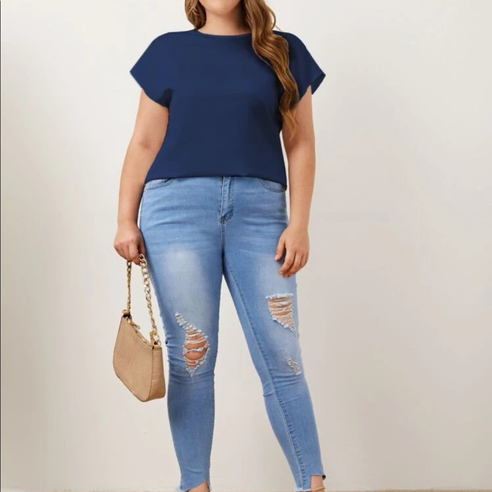 Plus size navy blue twist back blouse - Picture 4 of 15